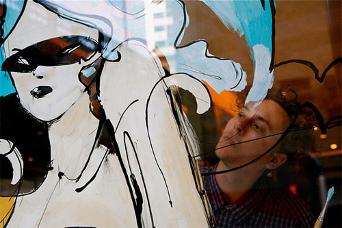 anthony lister paints the standard hotel new york