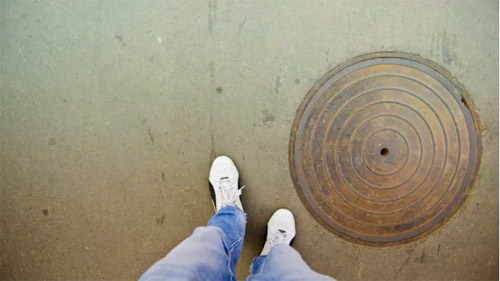 I Look & Move stop-motion animation by Constantine Konovalov