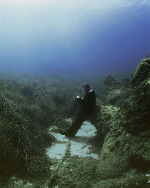 booooooom photo photography photographer philippe ramette underwater surreal blog