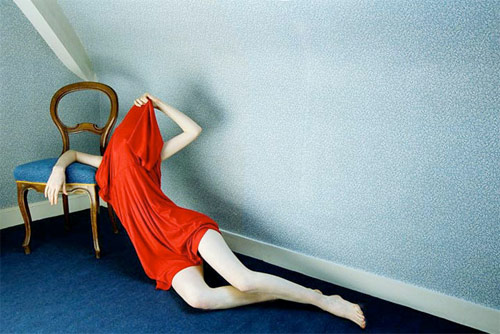 Gala Collette-Turnheim girl red dress chair photographer photography