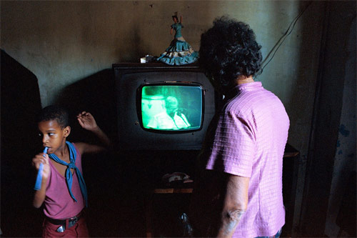 simone lueck photographer cuban television sets photography