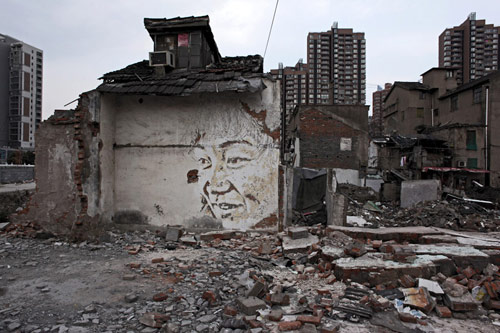 Street artist Vhils Alexandre Farto