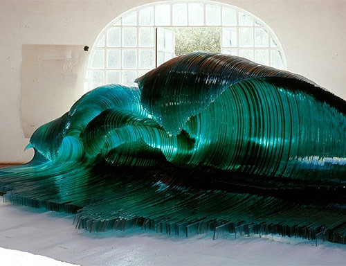 Sculpture by artist Mario Ceroli