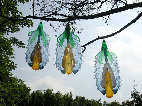 recycled-plasticbottleart-13