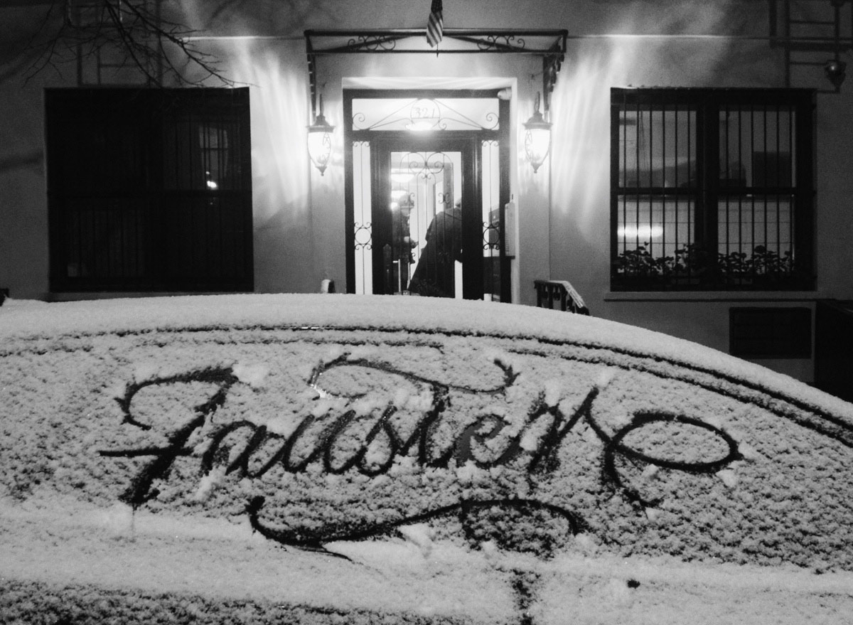 faust-snow-writing-02